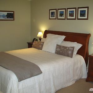 King Suite-Richmond